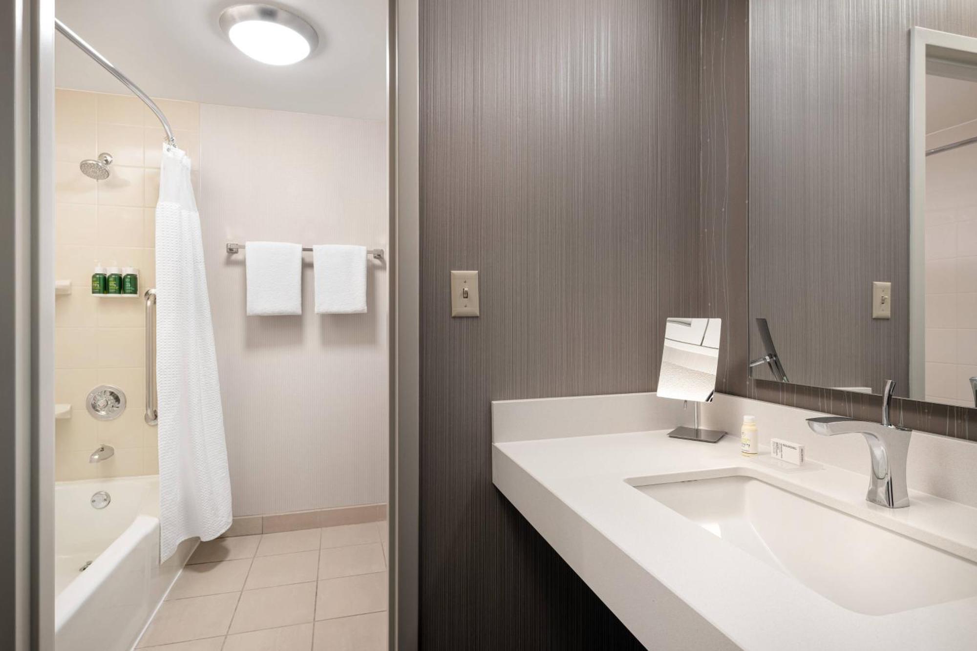 Courtyard By Marriott Boulder Hotel Eksteriør billede