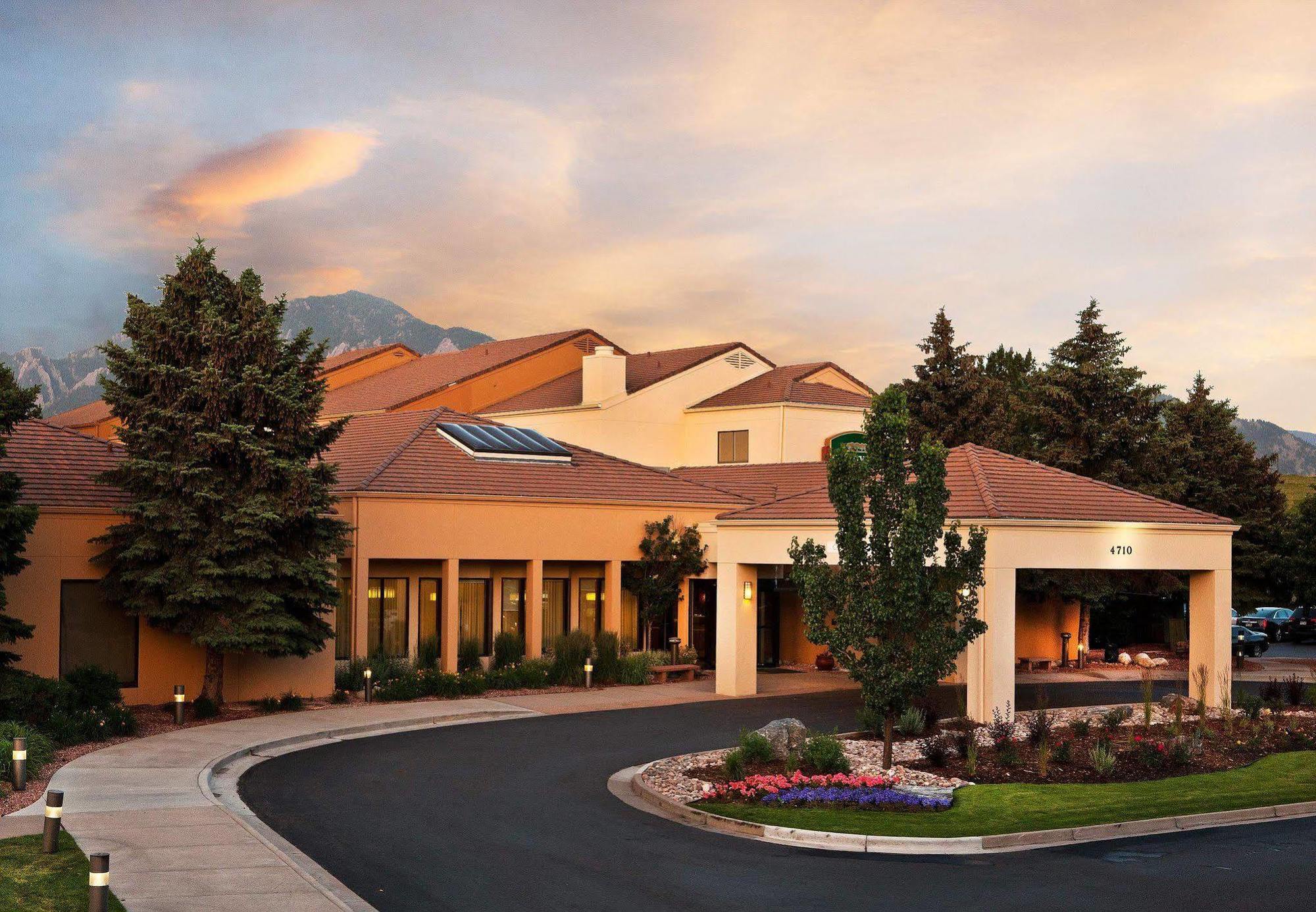 Courtyard By Marriott Boulder Hotel Eksteriør billede